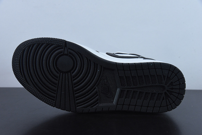 Air Jordan 1 Mid “Hologram” DR9495-001