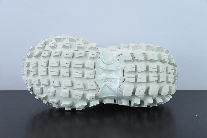 BC DEFENDER RUBBER PLATFORM SNEAKERS