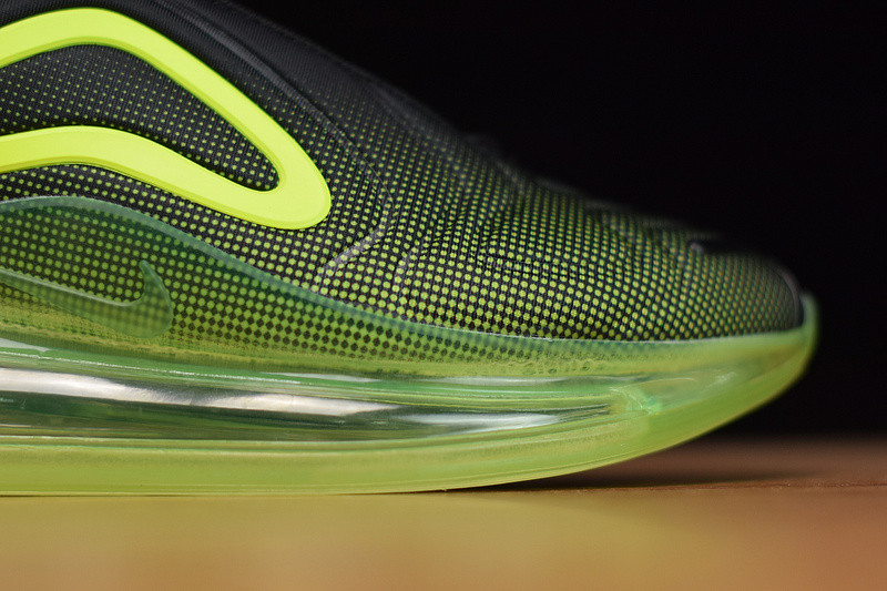 NIKE AIR MAX 720 RETRO FUTURE AO2924-008