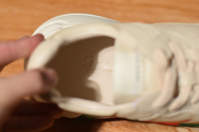 G*u*i rhyton sneaker