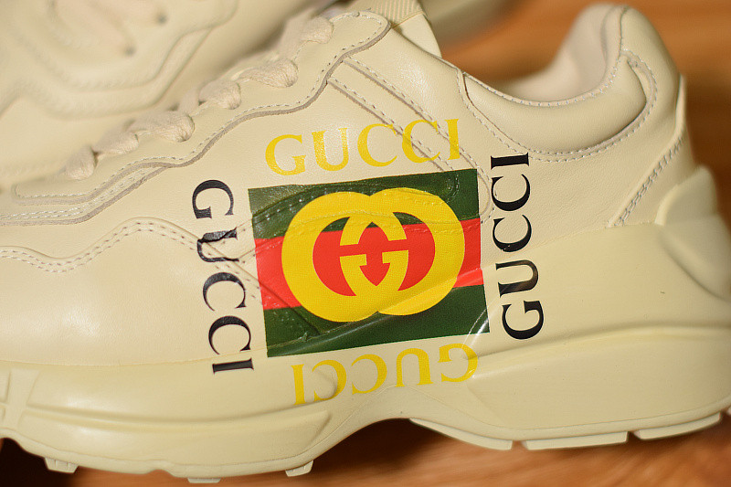 G*u*i rhyton sneaker