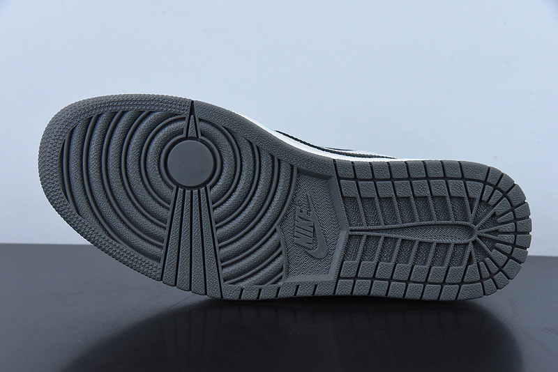 Travis Scott x AIR Jordan 1 low DM7866-009