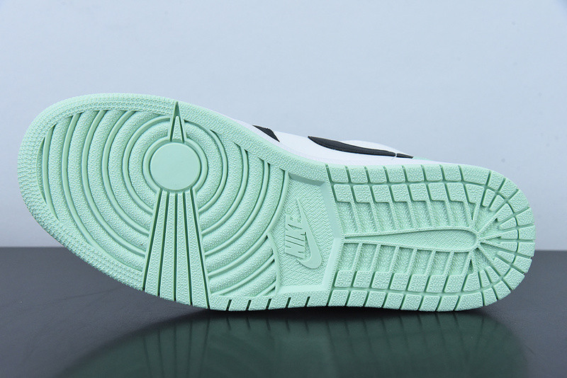 Air Jordan 1 Low “Tie-Dye” DM1199-100