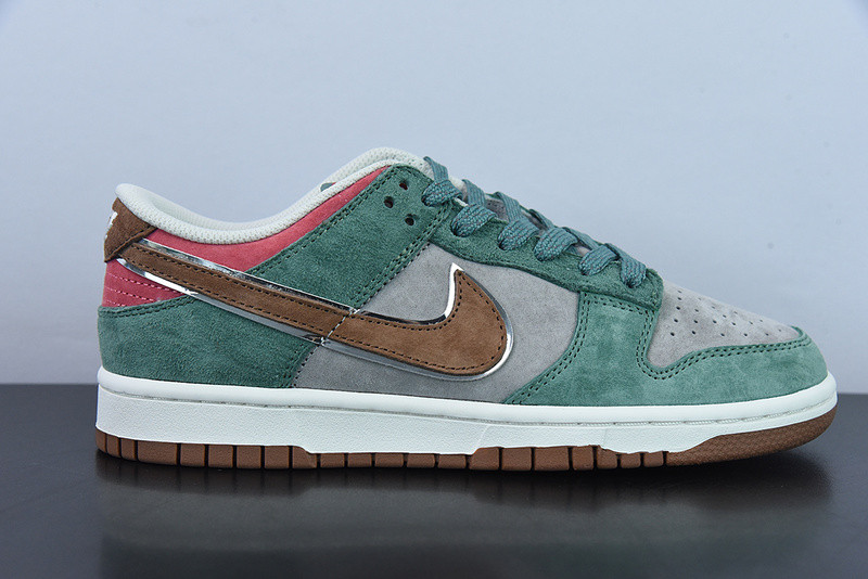 Otomo Katsuhiro x NK SB Dunk Low "Steamboy OST" FF1391-203