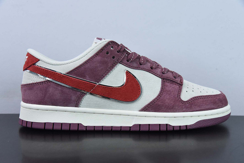 Otomo Katsuhiro x NIKE SB Dunk Low "Steamboy OST" DA8863-082