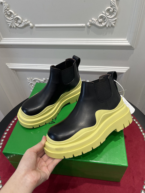 BOTTEGA VENETA SNEAKER