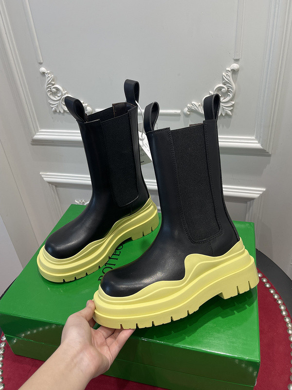 BOTTEGA VENETA SNEAKER