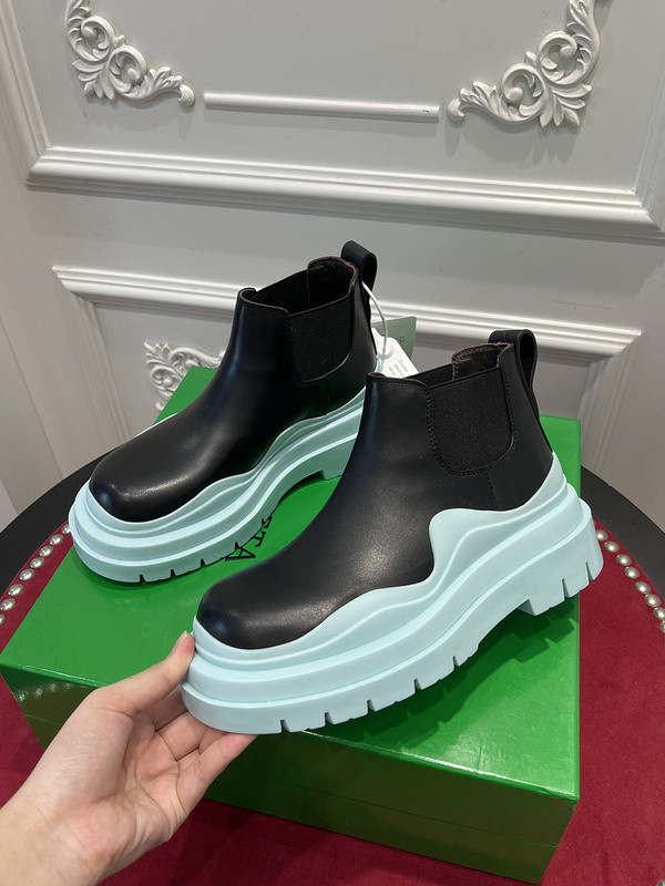 BOTTEGA VENETA SNEAKER