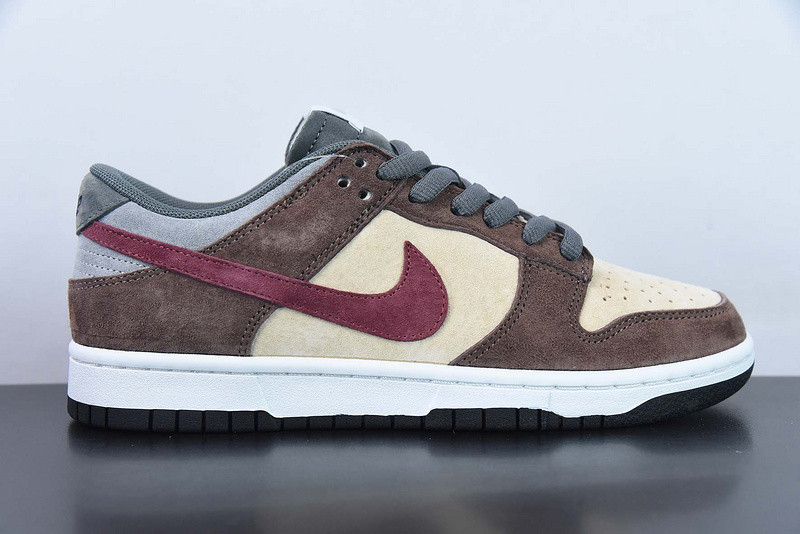 Otomo Katsuhiro x Nike SB Dunk Low "Steamboy OST" CV1026-053