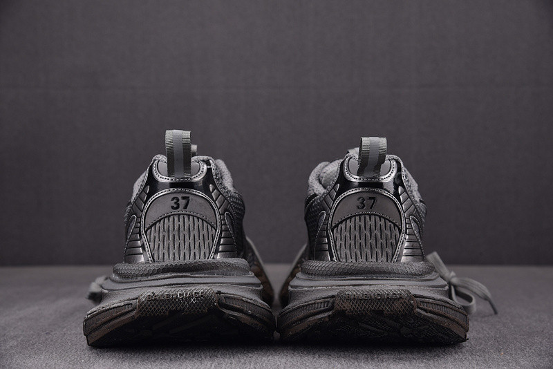 BC 3XL SNEAKER