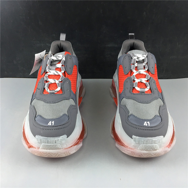 BC TRIPLE S TRAINER 541624 W09O1 2262