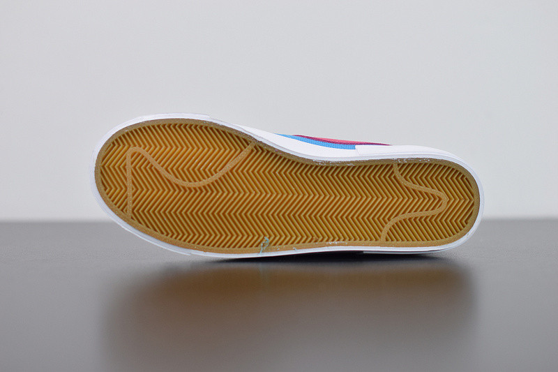 NIKE SB ZOOM BLAZER MID EDGE CL3833-400