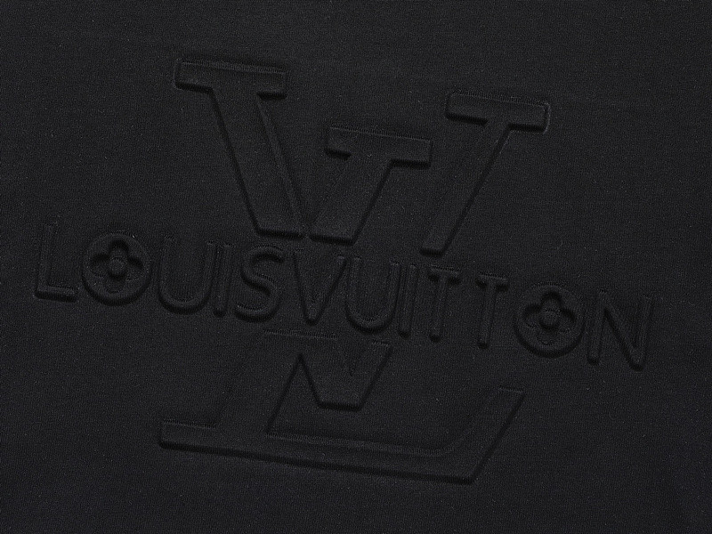 L0uis Vuitt0n