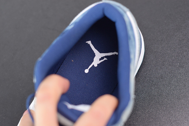 AIR JORDAN 1 LOW “WASHED DENIM” CZ8455-100