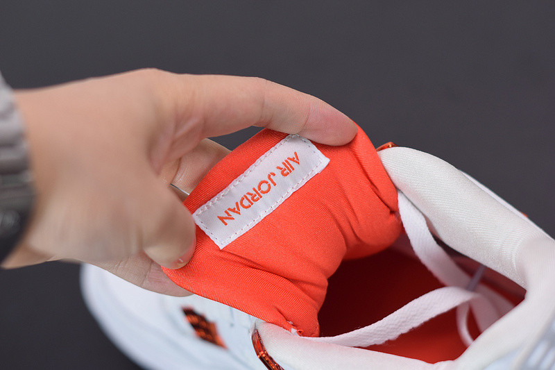 AIR JORDAN 4 “ORANGE METALLIC” CT8527-118