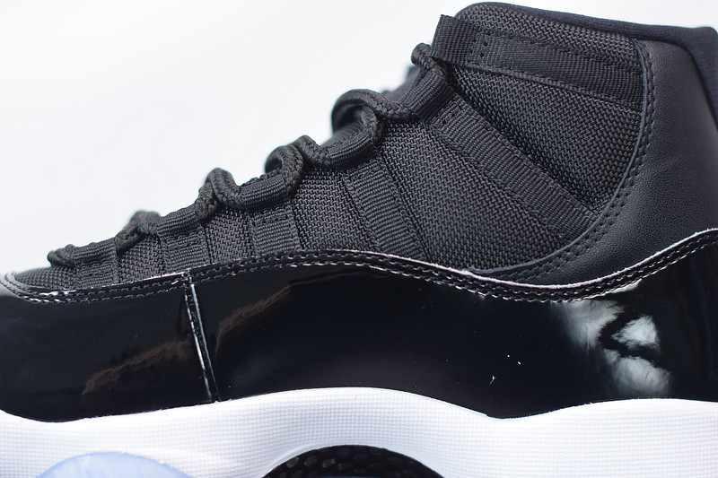 AIR JORDAN 11 RETRO "SPACE JAM 2016 RELEASE" 378037-003