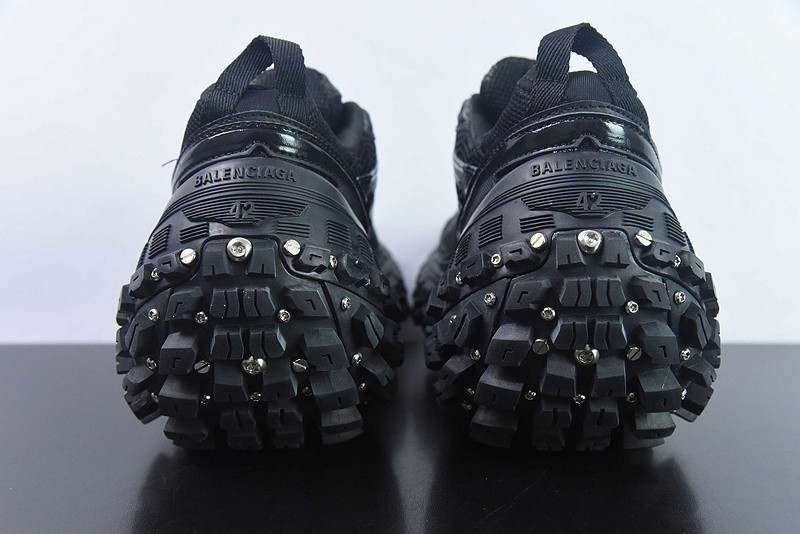 BC DEFENDER RUBBER PLATFORM SNEAKERS