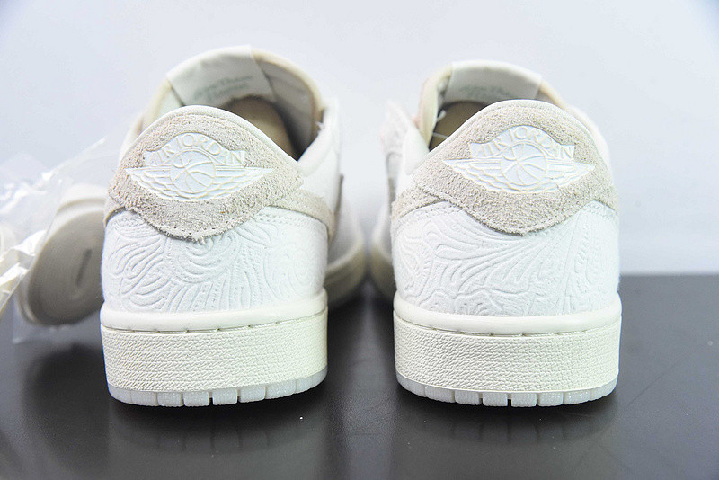 Chris Paul Unveils The Air Jordan 1 Low OG “Light Cream” FZ0455-200