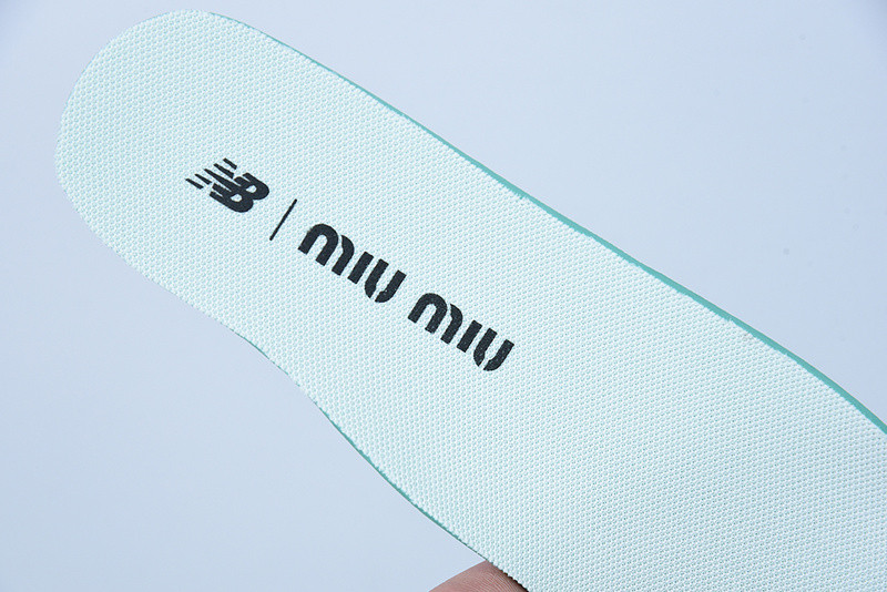 MIU MIU X NB 574 5E765D