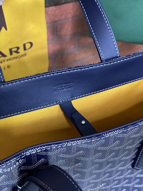 Go*ard purse