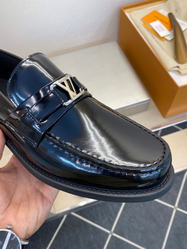 LVT shoes