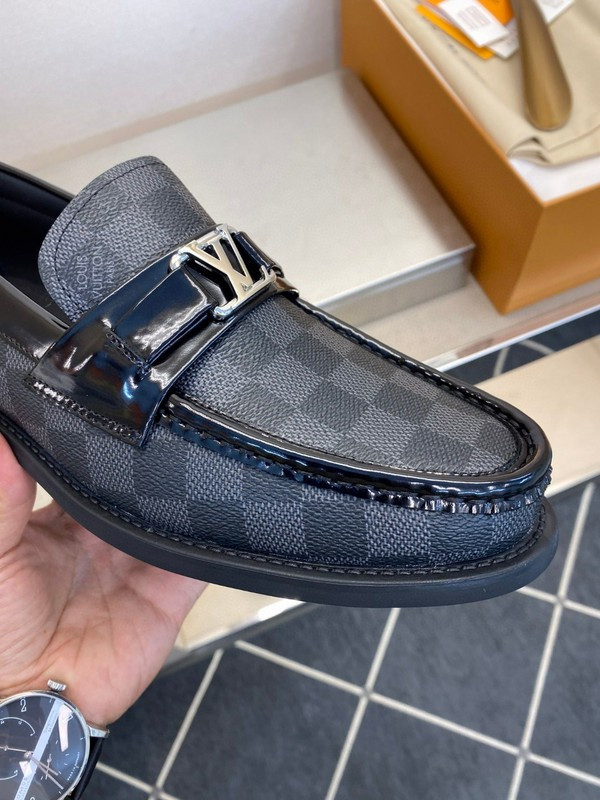 LVT shoes