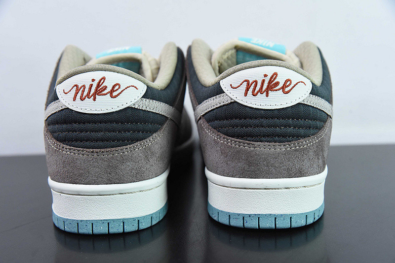 Nike SB Dunk Low Big Money Savings FZ3129-200