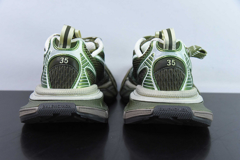 BC 3XL SNEAKER