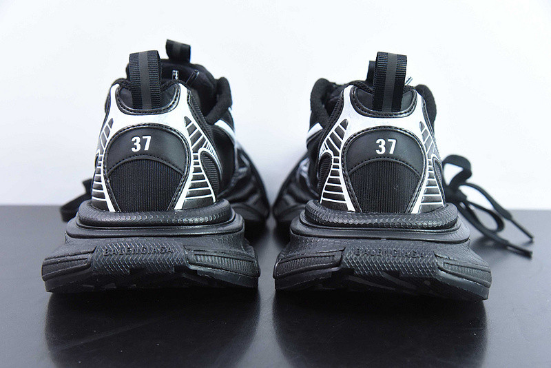 BC 3XL SNEAKER