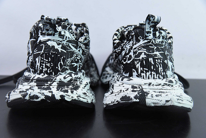 BC 3XL SNEAKER