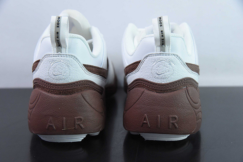 Travis Scott x Nike Zoom Field Jaxx “Light Chocolate” HQ3073-100