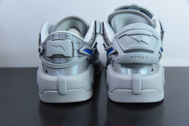 RTFKT X Nike Dunk Genesis