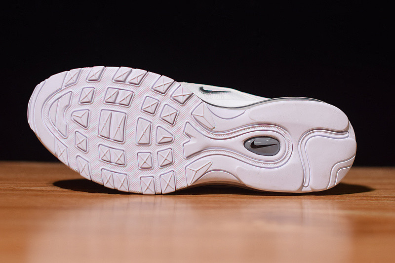 NIKE AIR MAX 97 "TRIPLE WHITE" 921826-101