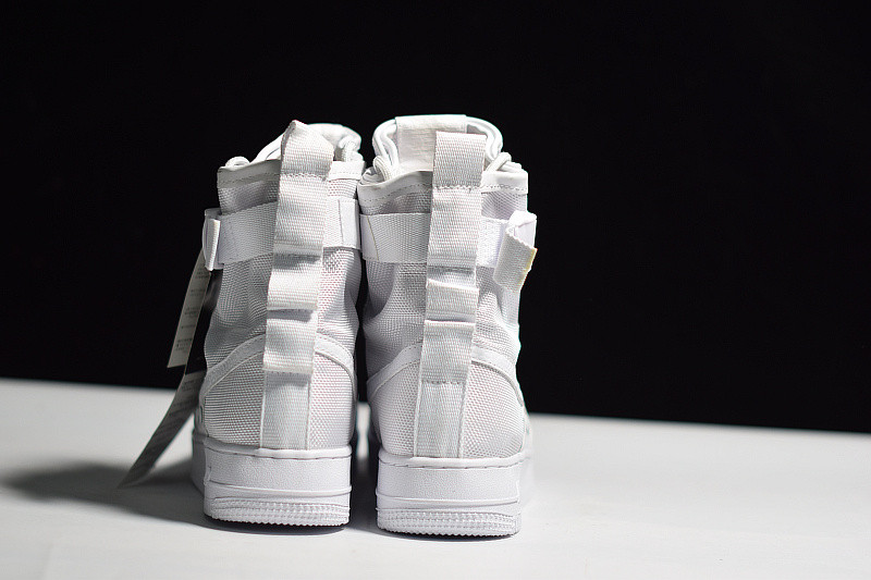 NIKE AIR FORCE 1 QS "SPECIAL FIELD" 903270-100