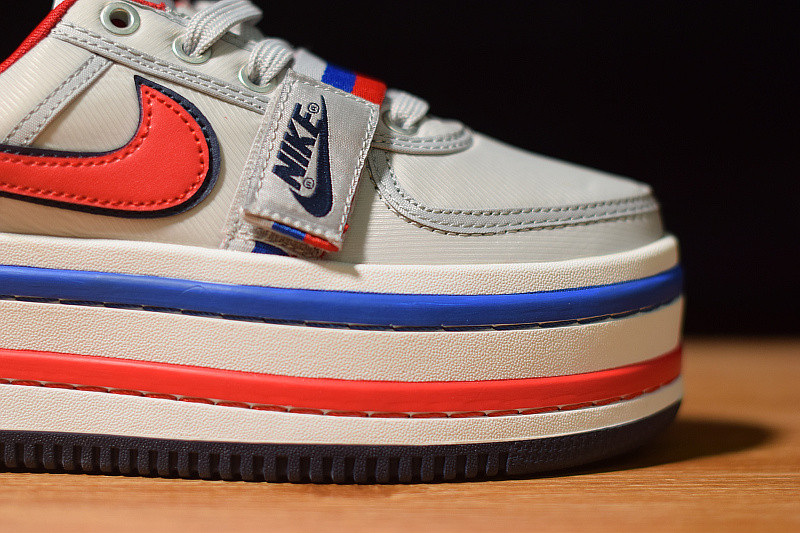 NIKE VANDAL 2K METALLIC SILVER UNIVERSITY RED (W) AO2868-001