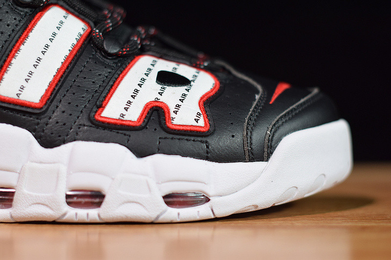 NIKE AIR MORE UPTEMPO
