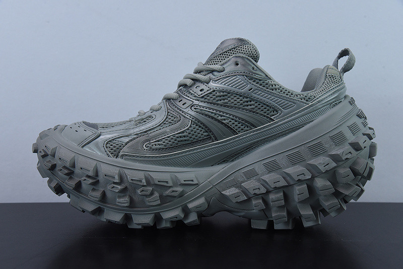 BC DEFENDER RUBBER PLATFORM SNEAKERS