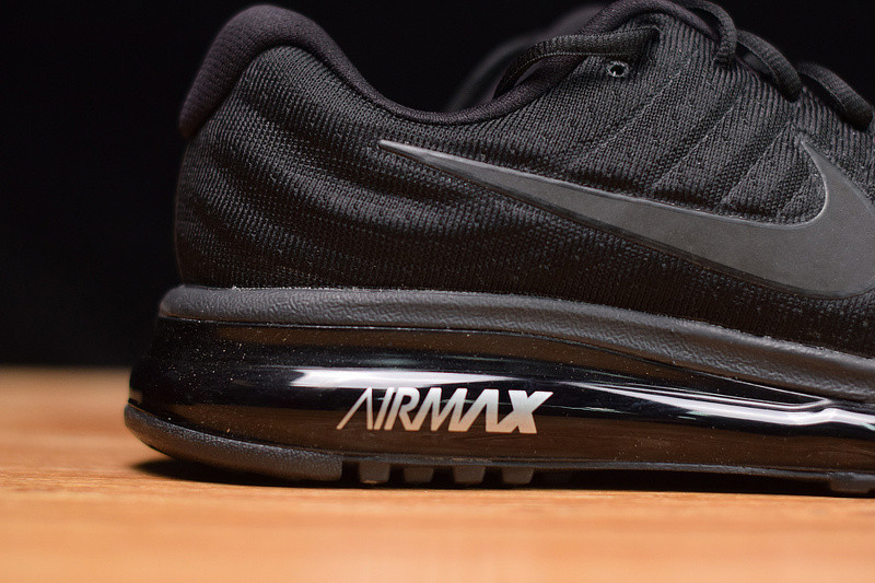 NIKE AIR MAX 2017