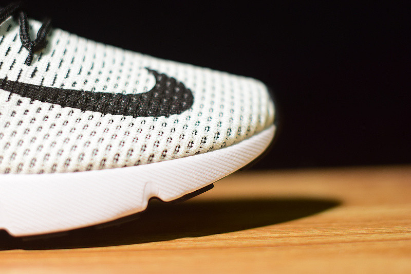 NIKE AIR MAX 270 FLYKNIT