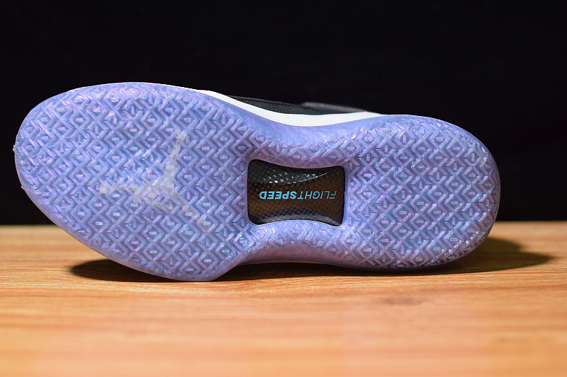 AIR JORDAN 32 “CEO” AA1253-016