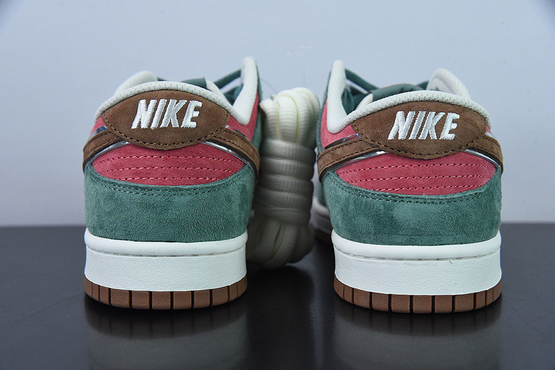 Otomo Katsuhiro x NK SB Dunk Low "Steamboy OST" FF1391-203