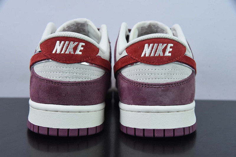 Otomo Katsuhiro x NIKE SB Dunk Low "Steamboy OST" DA8863-082