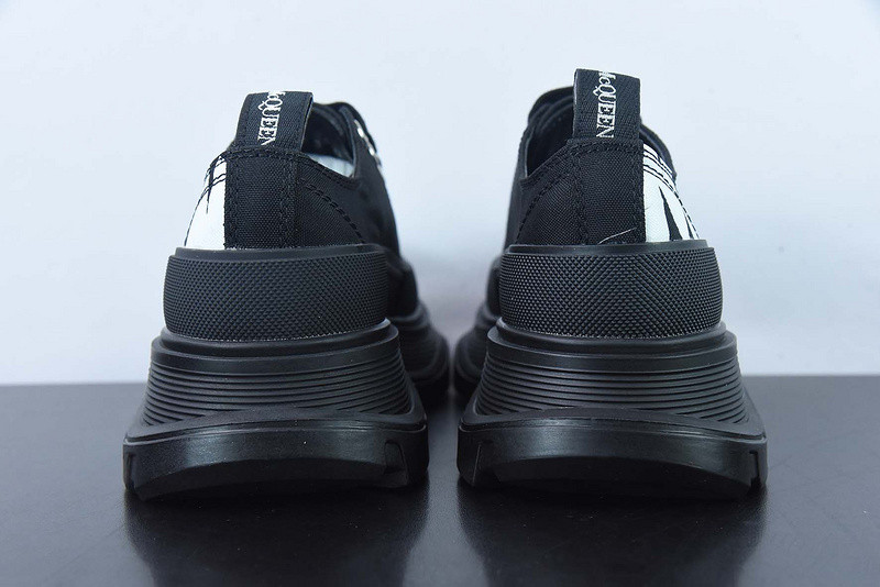 AlexER McEEN SNEAKERS