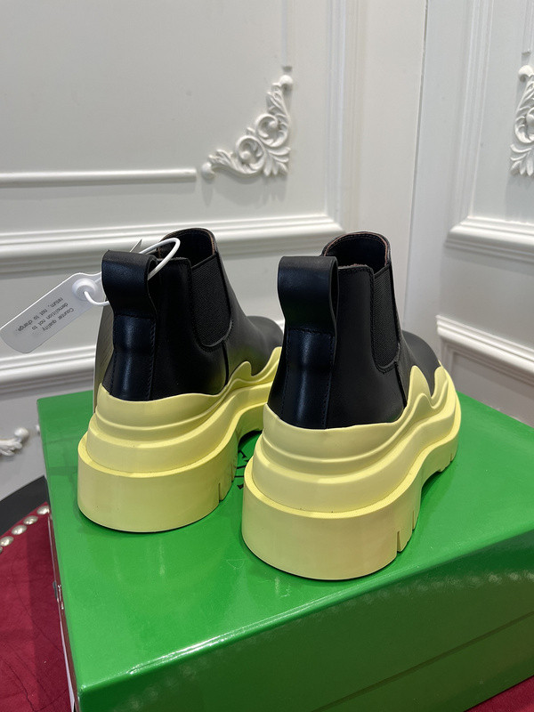 BOTTEGA VENETA SNEAKER