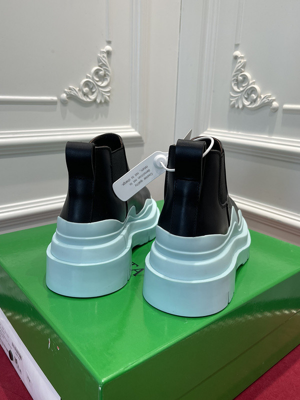 BOTTEGA VENETA SNEAKER