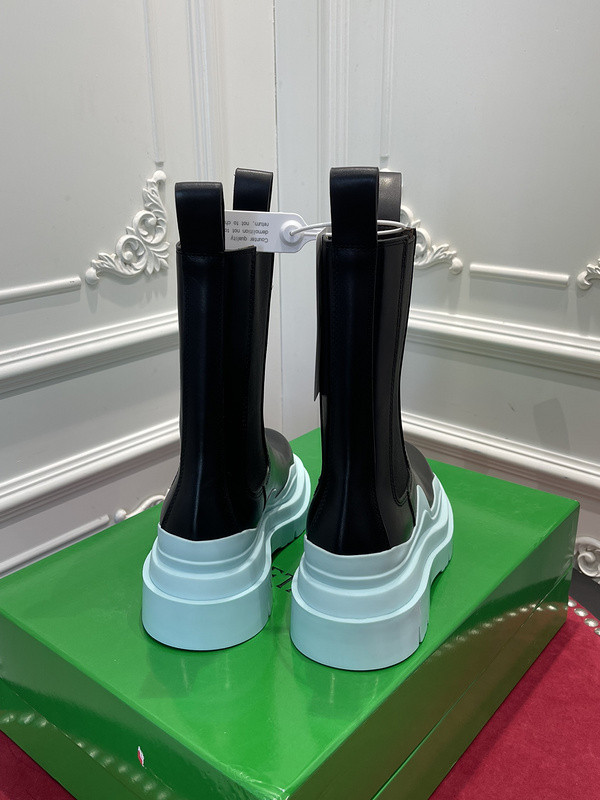 BOTTEGA VENETA SNEAKER