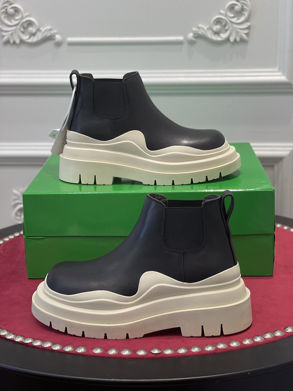 BOTTEGA VENETA SNEAKER
