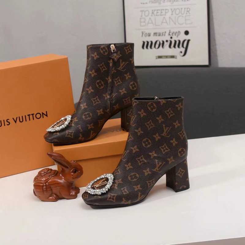 LVT BOOTS