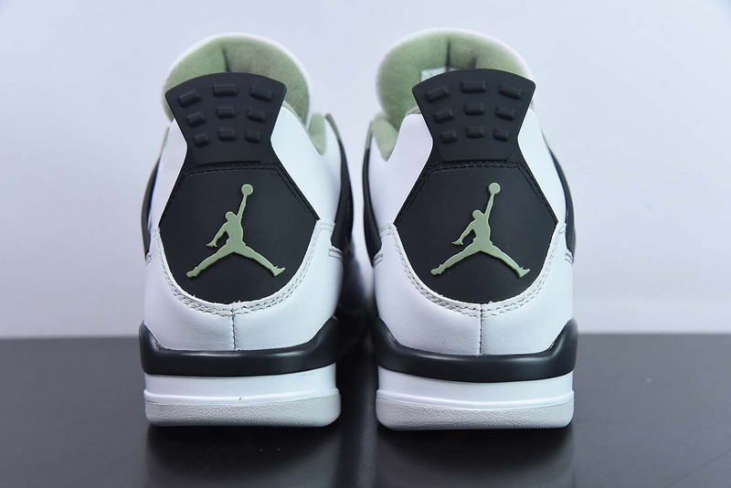 WMNS AIR JORDAN 4 RETRO