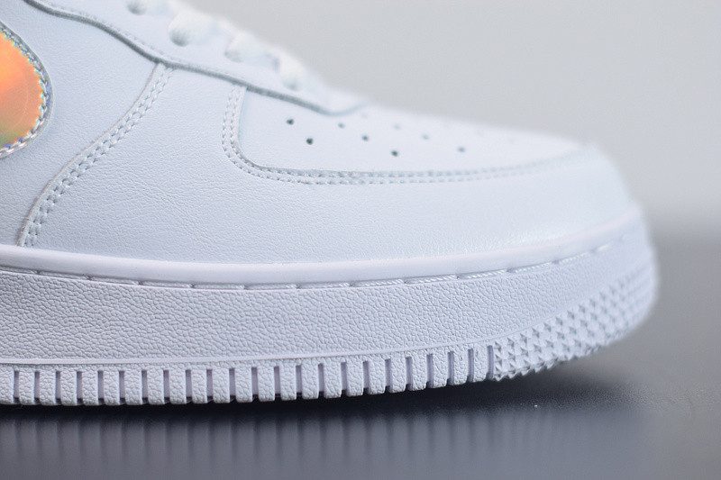 NIKE AIR FORCE 1 LOW